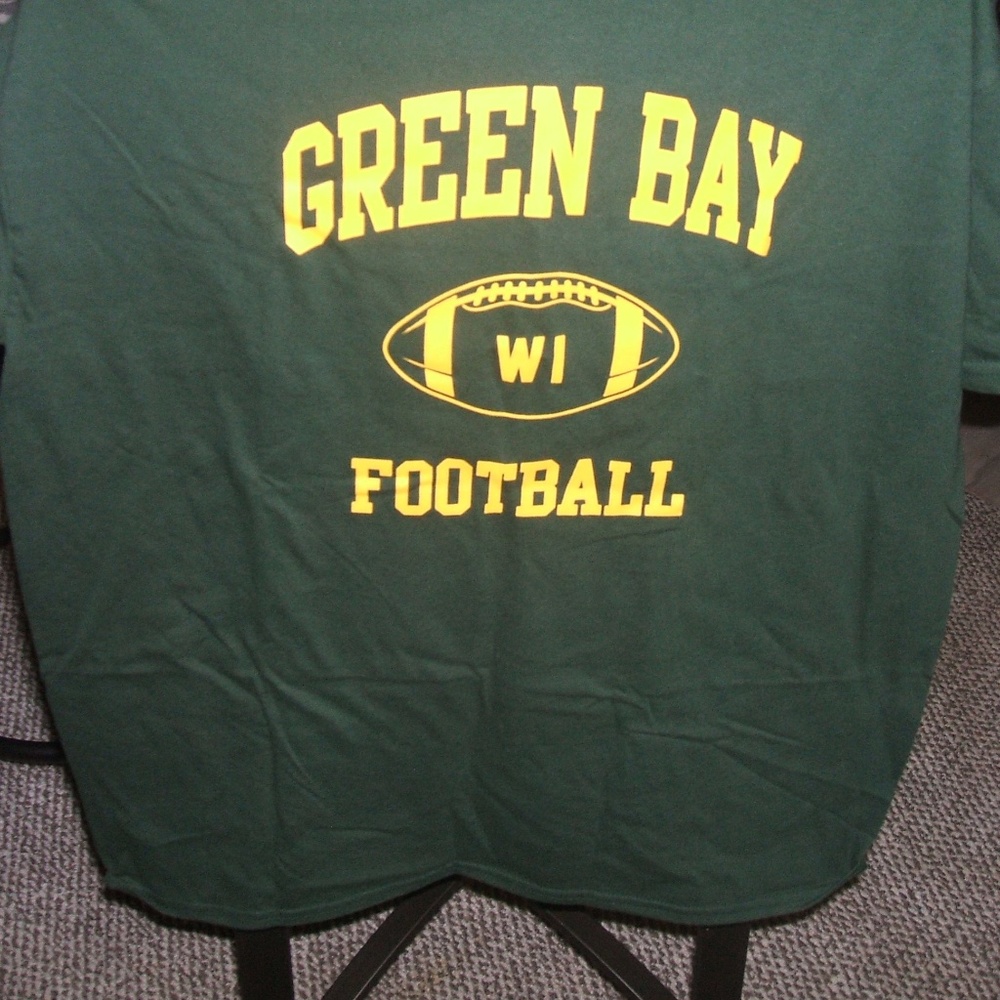 green  bay  packers    t-shirt
